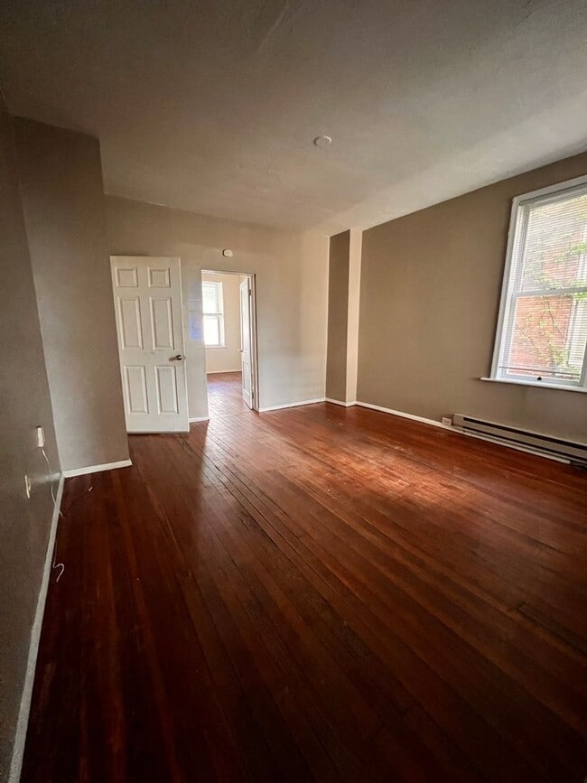 Building Photo - 808 W King St Unit 1