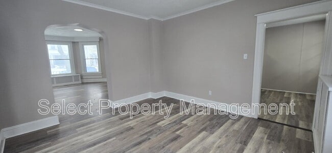 Photo - 724 Kinnaird Ave