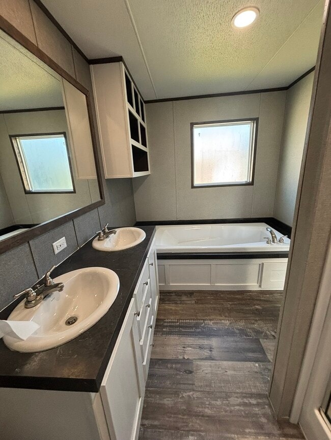 Photo - Triangle Mobile Home Park