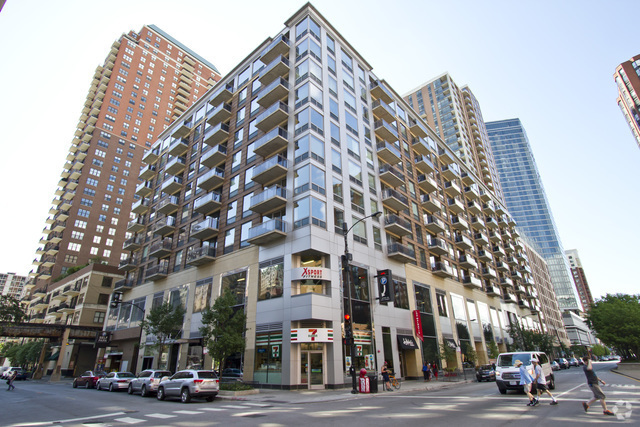 Building Photo - 1 E 8th St Unit 802 Rental