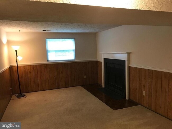 Photo - 42 Tarleton Way