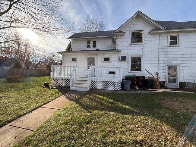 Photo - 428 Ideal St