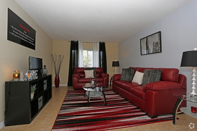 1BR, 1BA - 862 SF Greater Serenity - Living - Serenity Lane