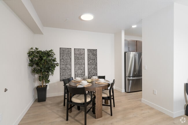 2BR, 2BA - 1293SF - Dining Room