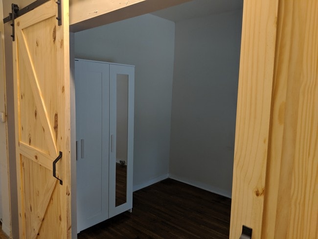 Photo - 1850 N 4th St