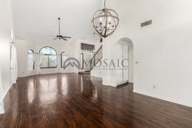 Photo - 634 E Century Ave