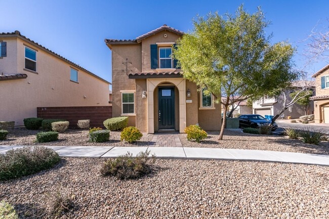 Building Photo - South West/ Mountains Edge 3 BD, 2.5 BA GATED COMMUNITY HOME