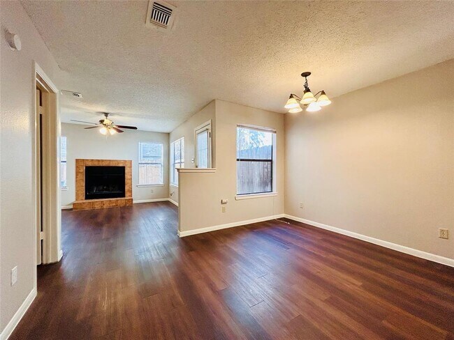 Photo - 8906 Schick Rd