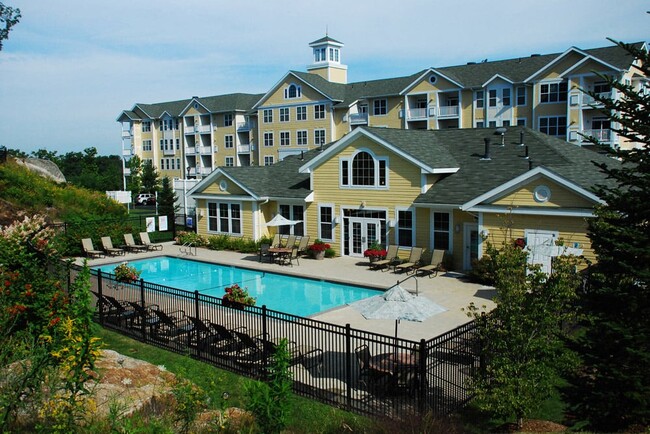 Lynnfield Commons - Lynnfield Commons Apartments