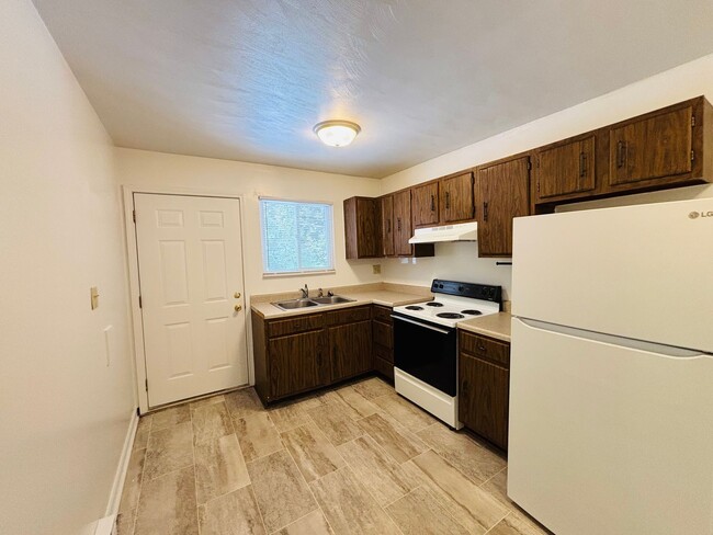 Photo - 110 Northview Dr Unit 39B
