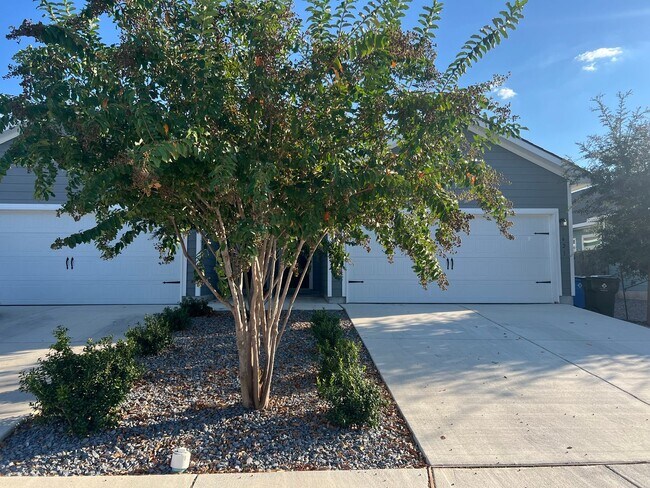 Photo - Luxury 3/2 Duplex in Seguin, Texas