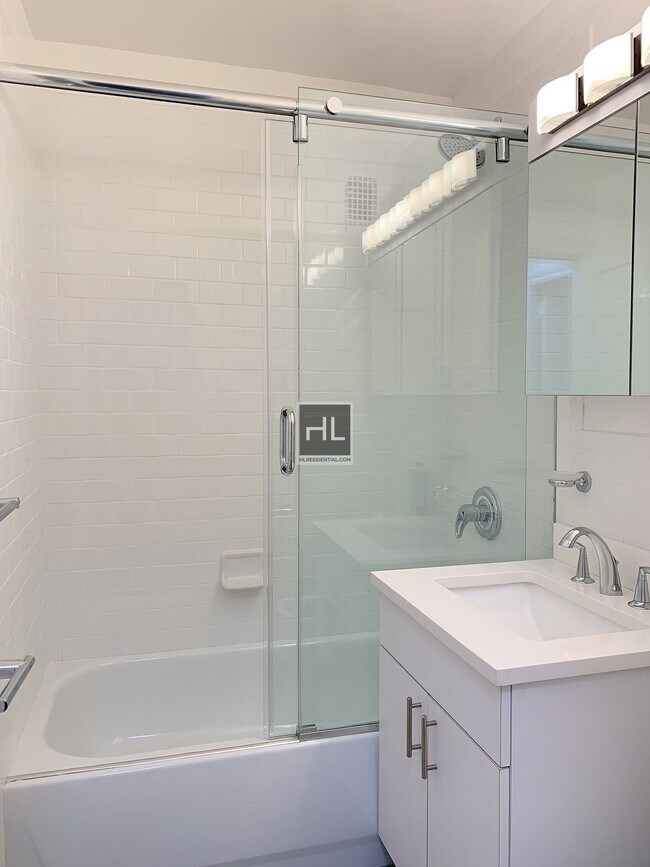 Photo - 5 AVENUE Unit 7H