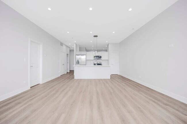 Photo - 5071 N Northwest Hwy Unit 103