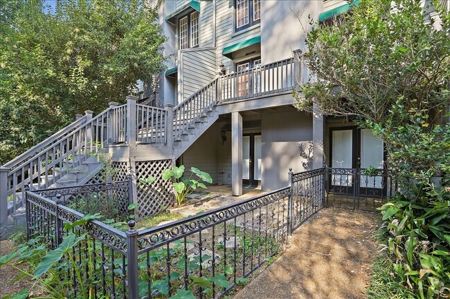 Building Photo - 1332 Roxbury Ct Unit 1330 Rental