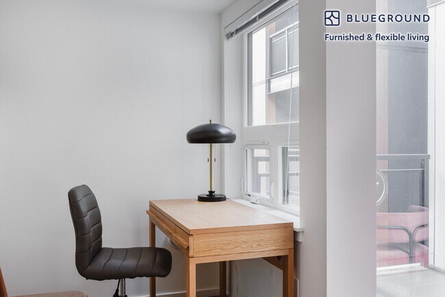 Photo - 4609 Union Bay Pl NE Unit FL4-ID735