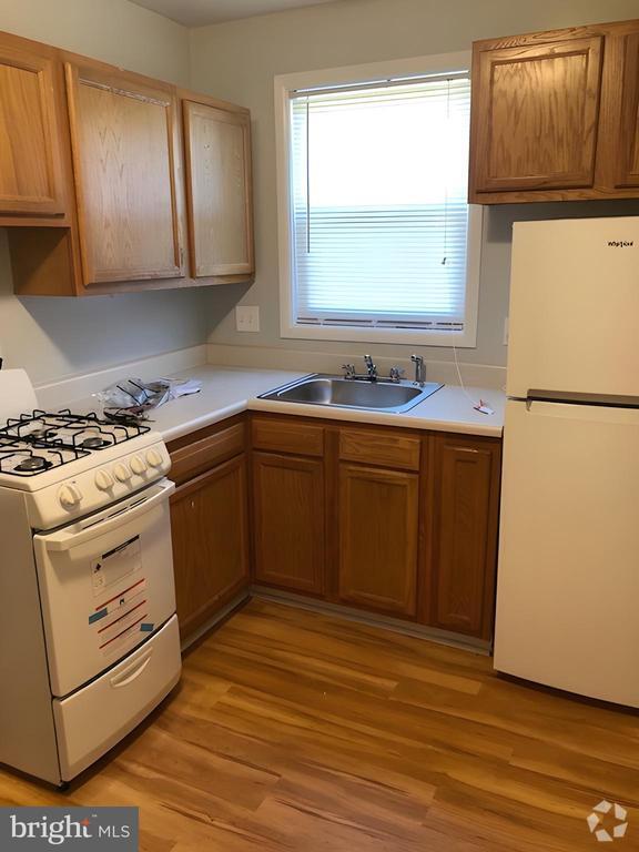 Building Photo - 700 Nottingham Rd Unit 7001B Rental
