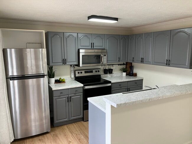 Photo - 7948 Thistlewood Ct