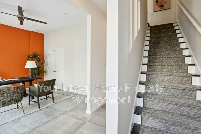 Photo - 71 Lucy St SE Unidad #4