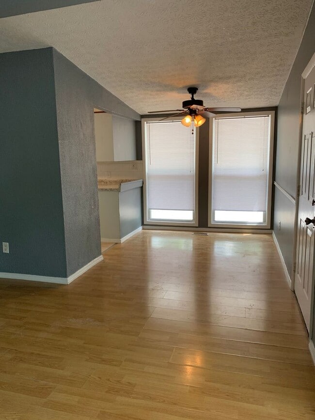 Photo - 3 Bedroom Ranch Style Home with Carport & Shed