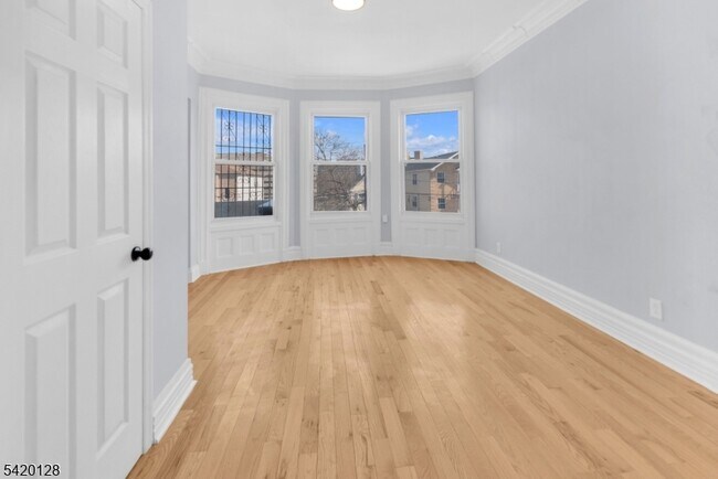 Photo - 157 Fairmount Ave Unidad 2