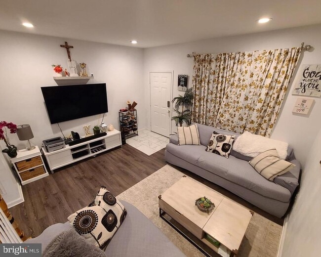 Photo - 133 Myrtle Ave