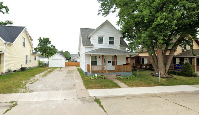 Photo - 1620 M St SW House