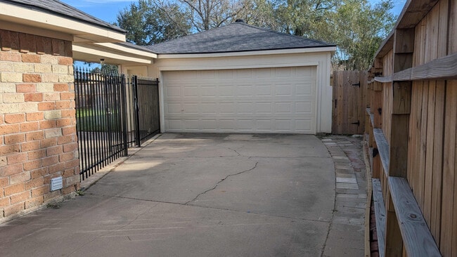 Photo - 21355 Park Tree Ln