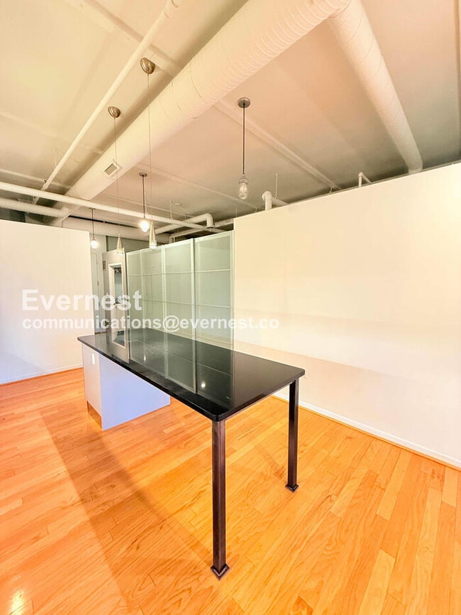 Photo - 100 N Center St Unit 206