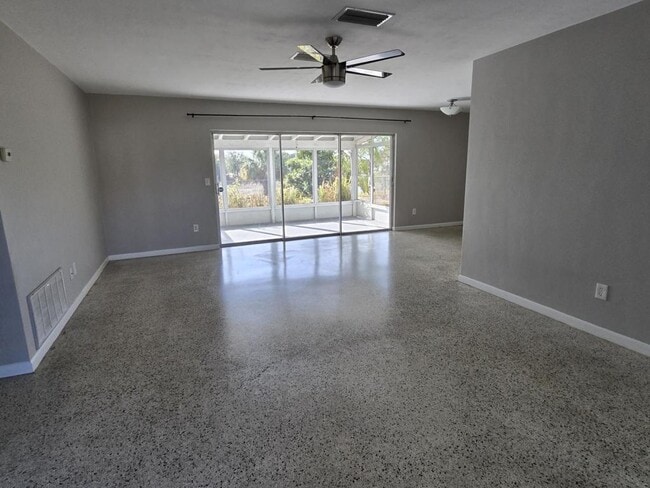 Photo - 6258 Harcross Ct