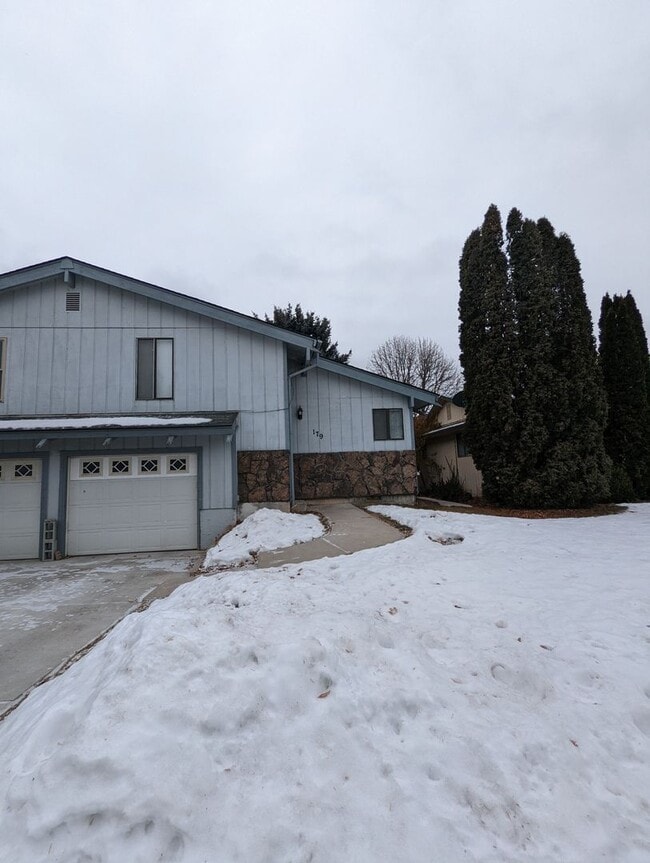 Crestview Duplex - Crestview Duplex Apartment Unit 179