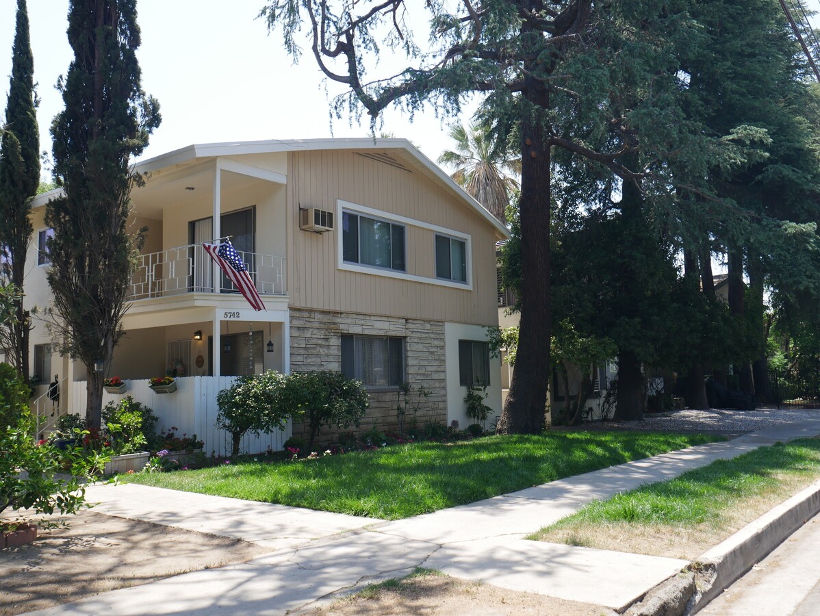 Photo - 5742 Hazeltine Ave Apartments Unit #5