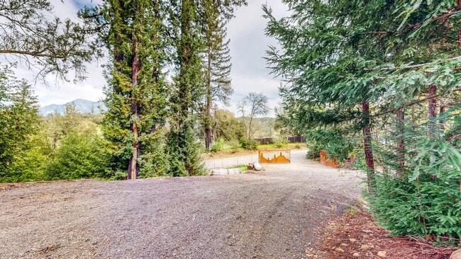 Photo - Gated 2 bedroom 1 bath at Pochini Family Farm!