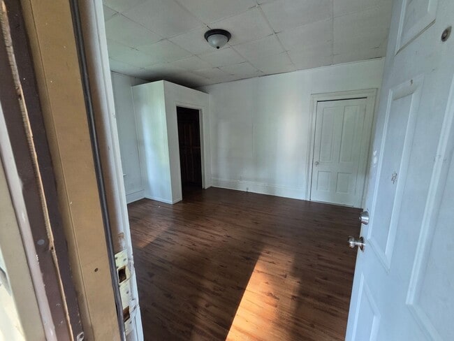 Photo - 1100.00 3 Bed 1 Bath