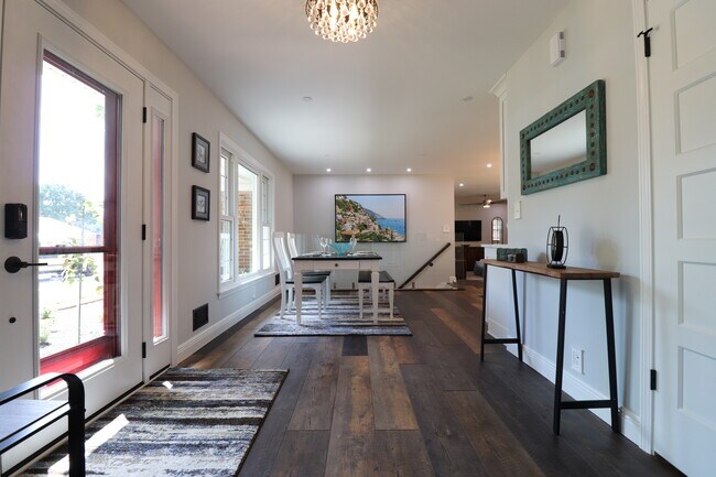 Photo - 8601 Nottingham Pky