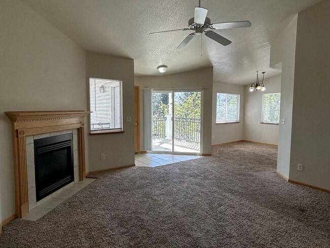 Photo - Spacious 2 Bedroom Greeley Condo - Available Now!