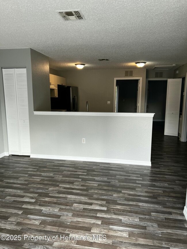 1264 Sylvia Ave