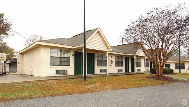 Forest Oaks - Forest Oaks