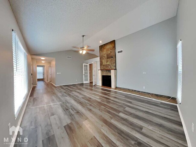 Photo - 7210 W Krall St