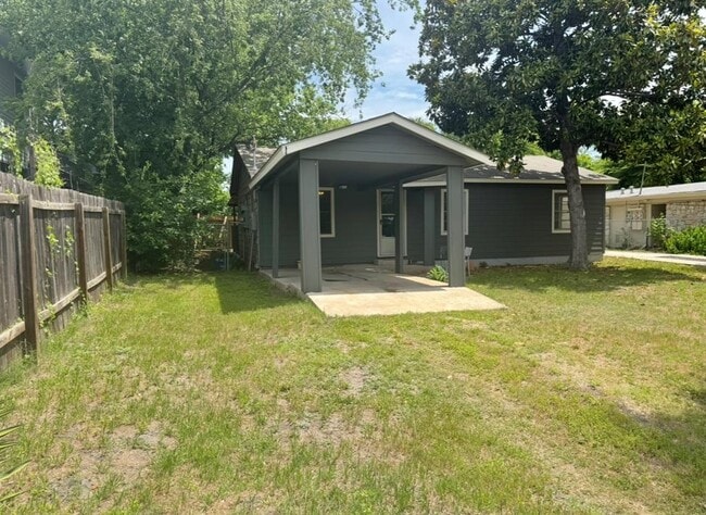 Photo - 406 Swanee Dr