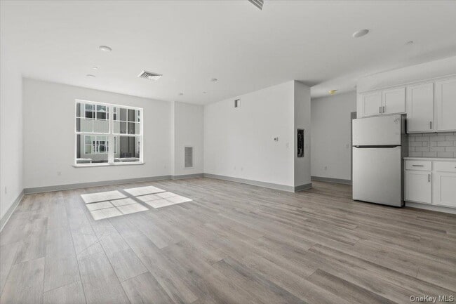 Photo - 75 Forester Ave Unidad 116