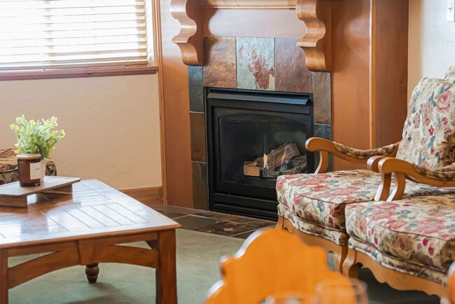 Photo - 840 Bigler Ln