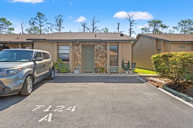 Photo - 7124 Barclay Ave