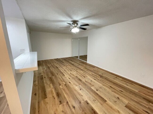 Photo - 5708 Tujunga Ave