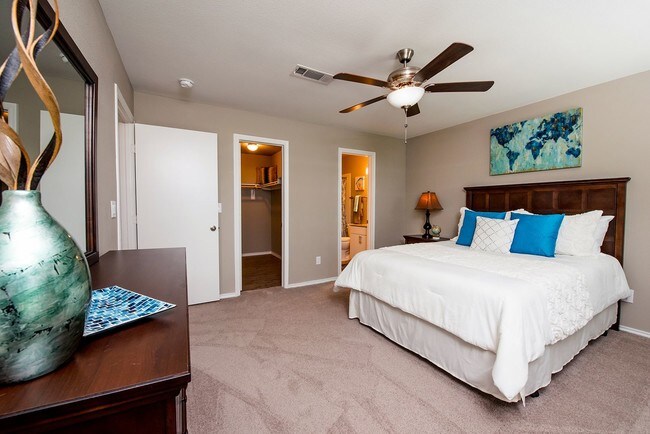 Carrollton Park Of North Dallas Apartments For Rent in