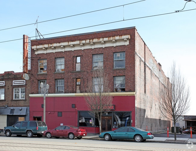 Primary Photo - Tacoma Flats