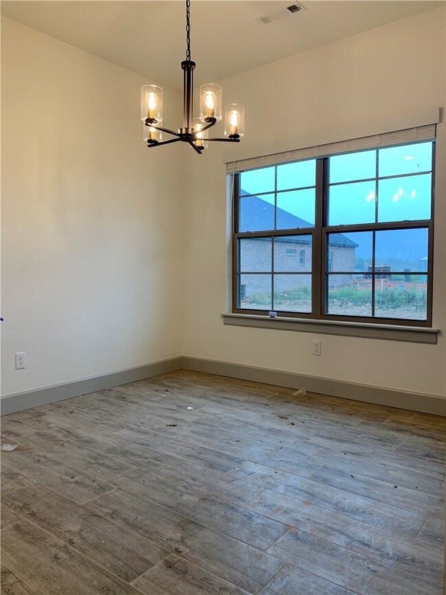 Photo - 1036 Parker Ln