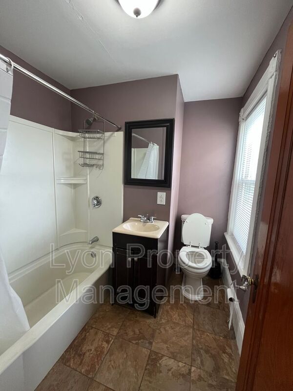 Photo - 276 Hunt St Unit #2F