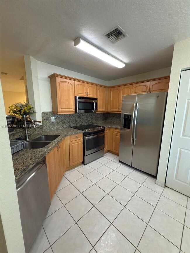 Photo - 1105 SW 44th Way