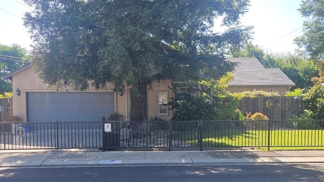 Charming 3 bedroom Duplex Close to Doctors... - Charming 3 bedroom Duplex Close to Doctors... Casa