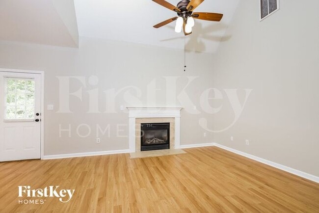 Photo - 2285 Glen Cove Way House
